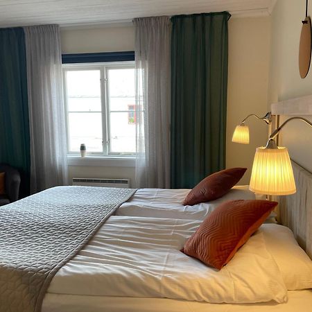 Ulvsby Herrgard Sunne Buitenkant foto