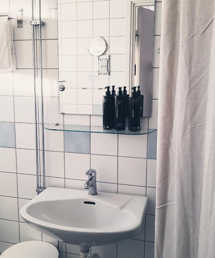 Ulvsby Herrgard Sunne Buitenkant foto