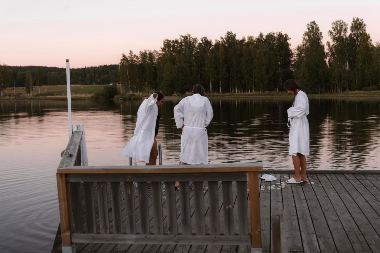 Ulvsby Herrgard Sunne Buitenkant foto