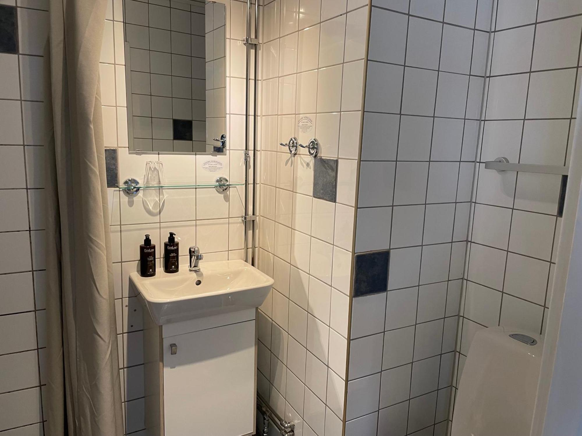 Ulvsby Herrgard Sunne Buitenkant foto